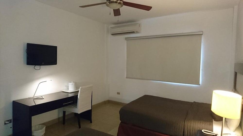 Hotel Brandts Los Robles De San Juan Managua Exterior photo