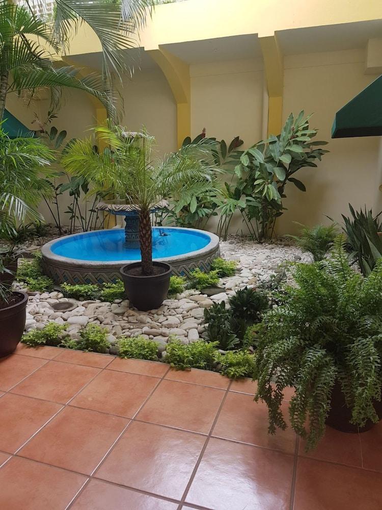 Hotel Brandts Los Robles De San Juan Managua Exterior photo